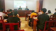 “心舟”导航， 引路前行  ——新手班主任培训讲座