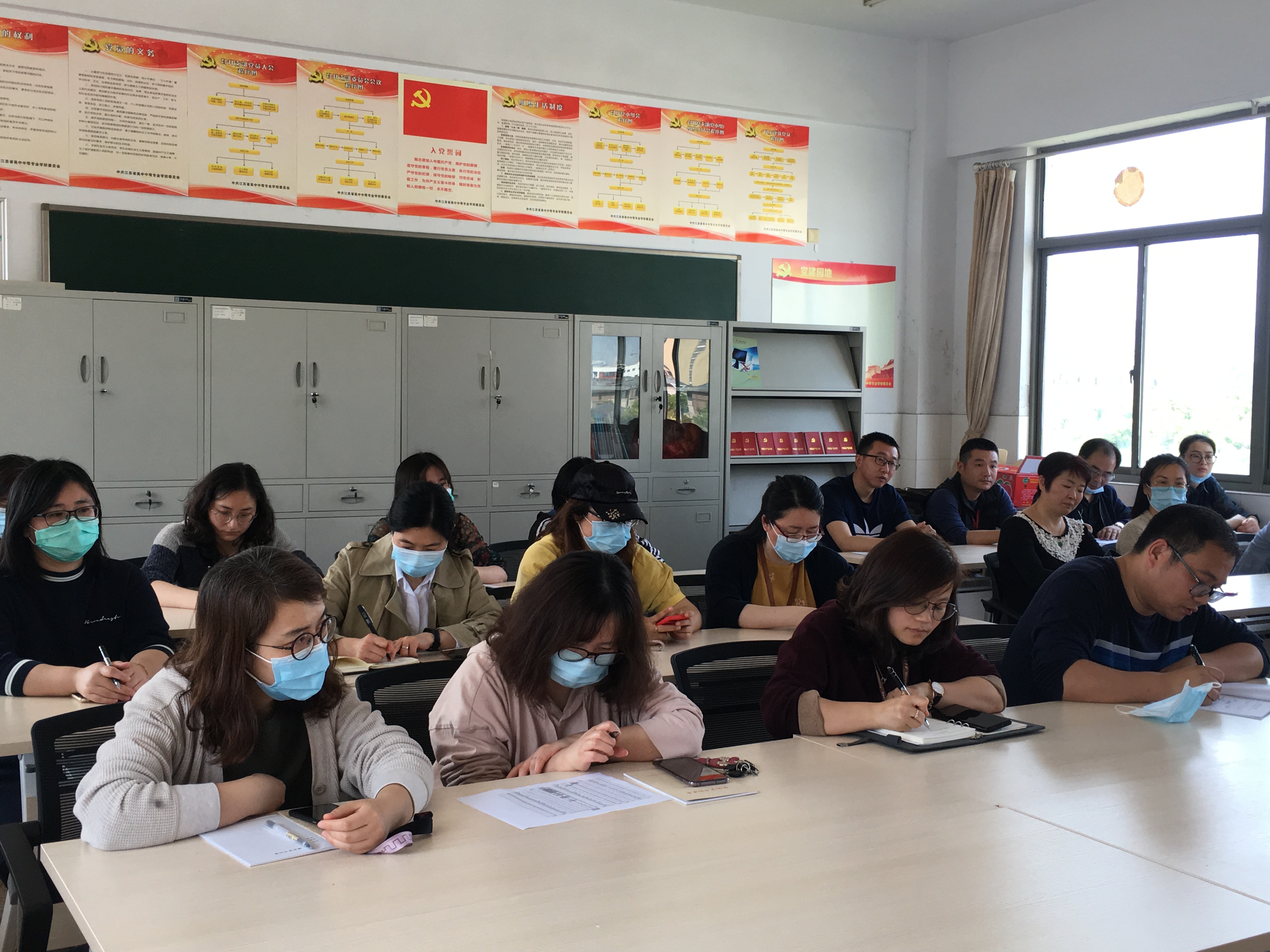 d9b23b6a12af44cd9074d7c9f281a39d.Jpeg