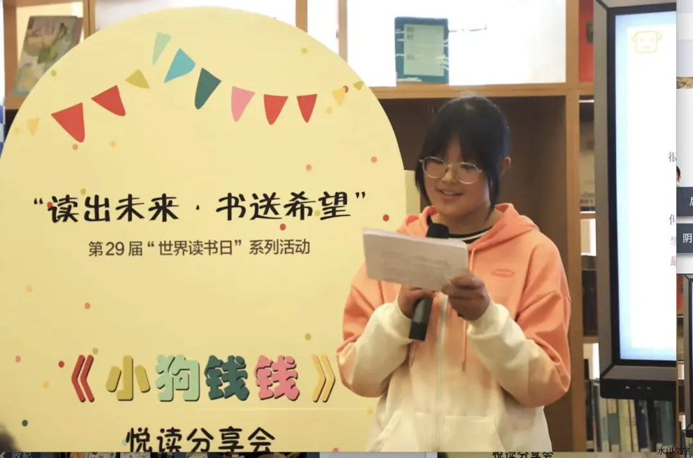 图片包含 前, 盒子, 站, 男人

描述已自动生成