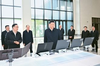 习近平：一体推进教育科技人才发展