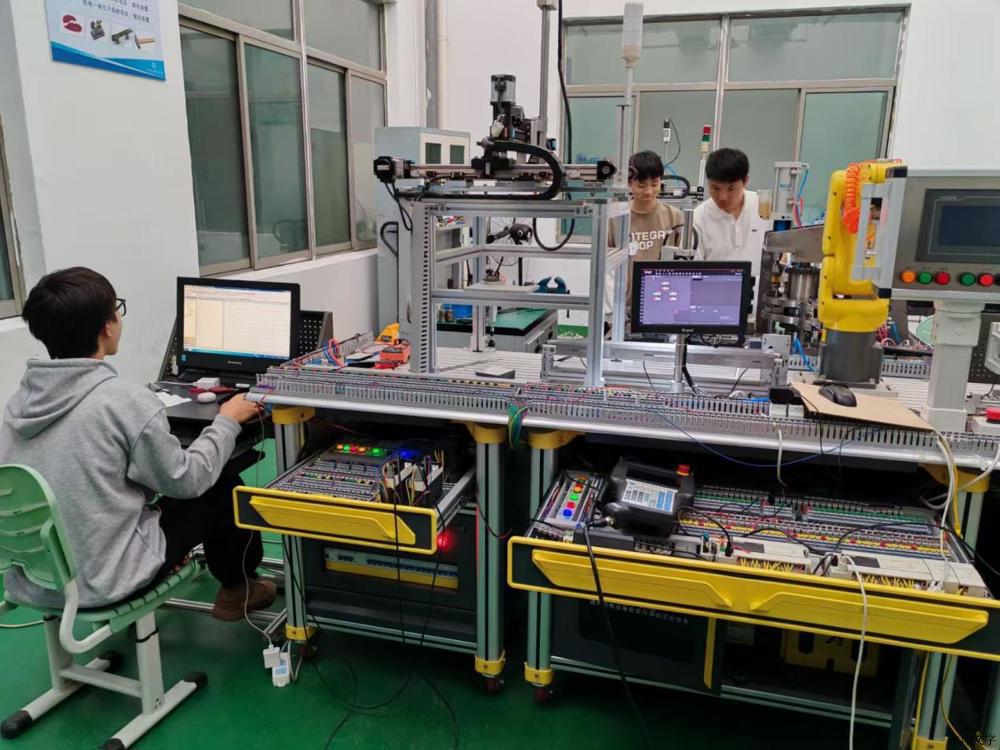 08297e6fc41cda652bbdc1769d7798b0