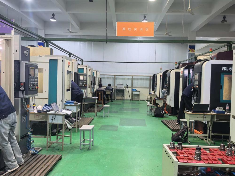 d13f93df4b6a841cca0a9b24691a01a0